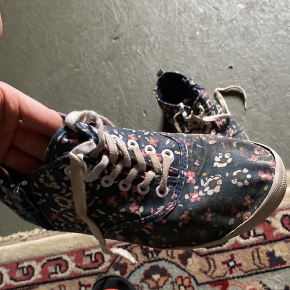 Blue floral zip and lace up - Picture 3 of 5